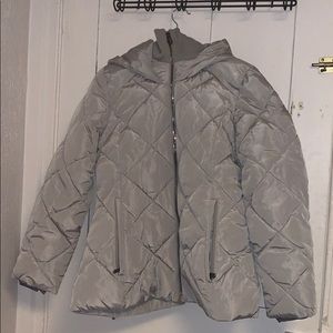 Puffy coat NEVER WORN